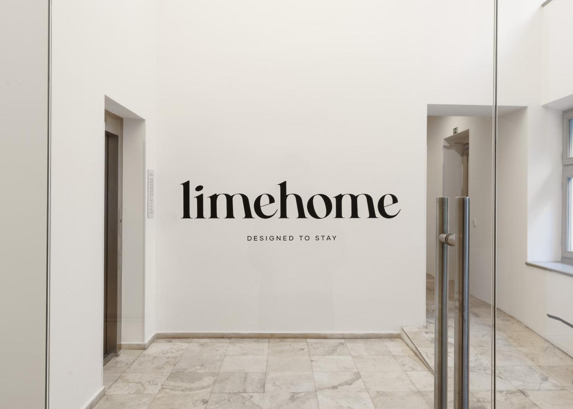 Limehome Halkova 4* Praha
