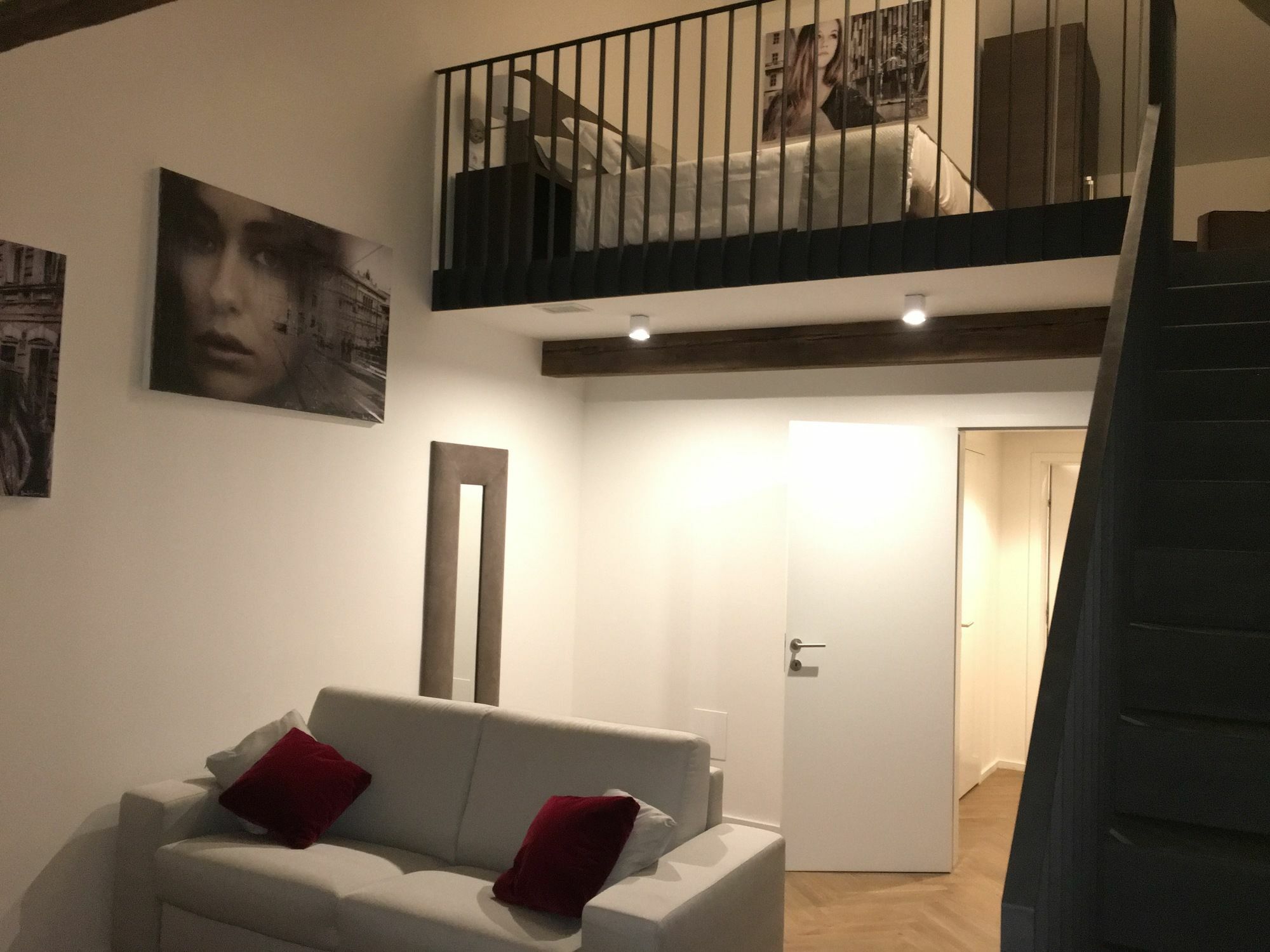 Limehome Halkova Praha